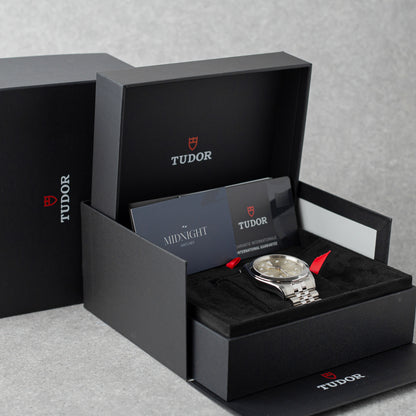 TUDOR BLACK BAY 41 SILVER - REF: 79680