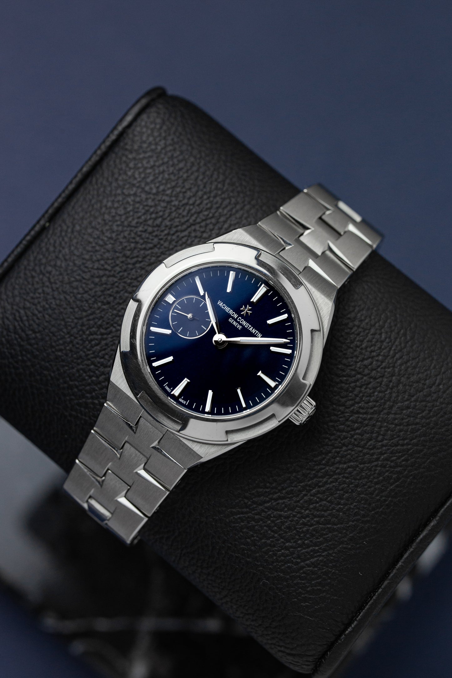 VACHERON CONSTANTIN OVERSEAS BLUE 37MM REF: 2300V/100A-B170