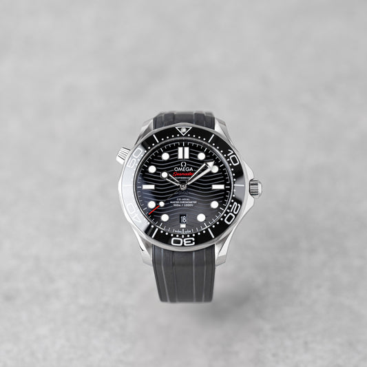 OMEGA SEAMASTER DIVER 300M BLACK DIAL REF: 210.32.42.20.01.001