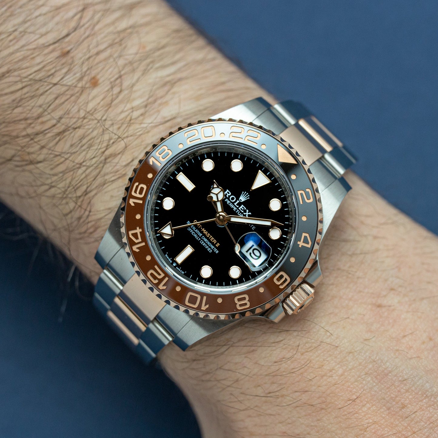 ROLEX GMT-MASTER II "ROOTBEER" REF: 126711CHNR