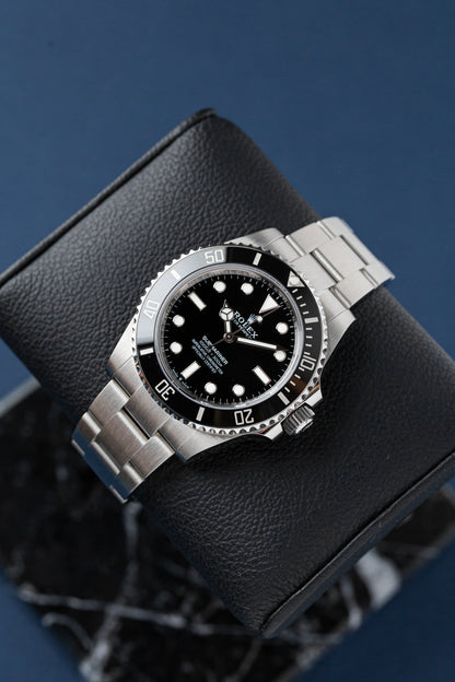 ROLEX SUBMARINER NO DATE REF: 124060