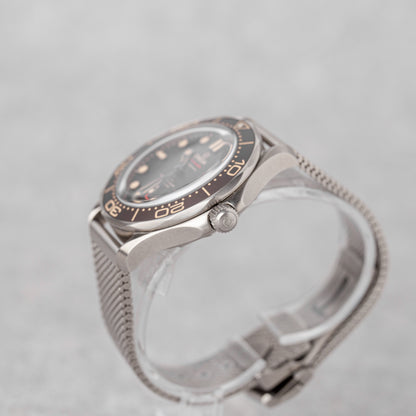 OMEGA SEAMASTER DIVER 300M 007 JAMES BOND REF: 210.90.42.20.01.001