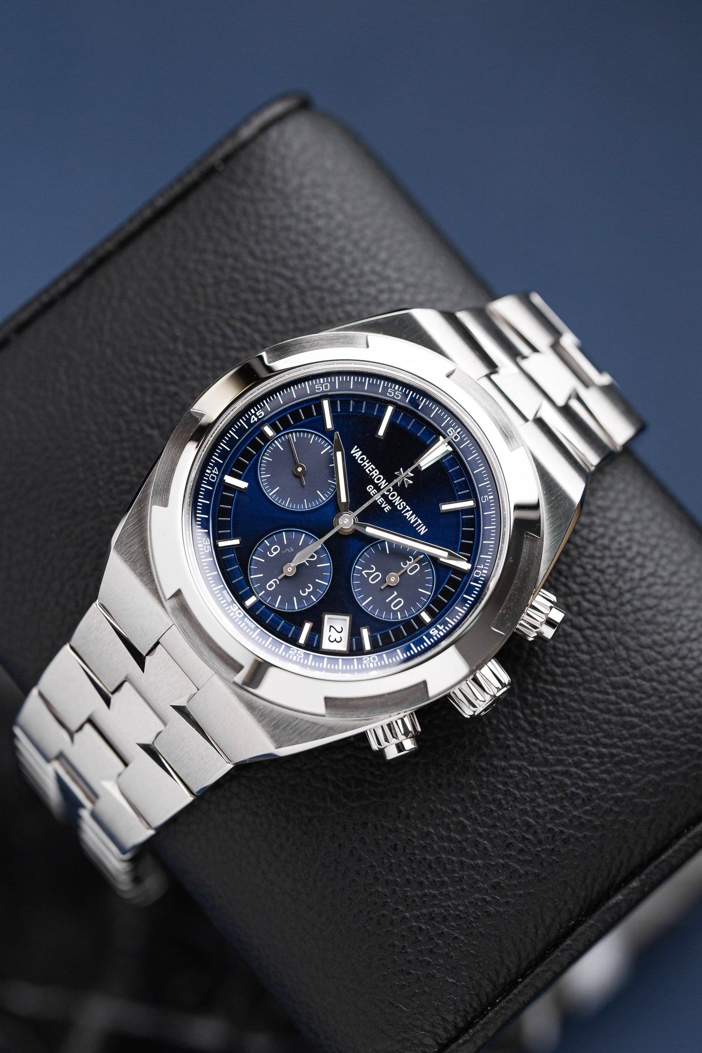 VACHERON CONSTANTIN OVERSEAS CHRONOGRAPH REF: 5500V/110A-B148