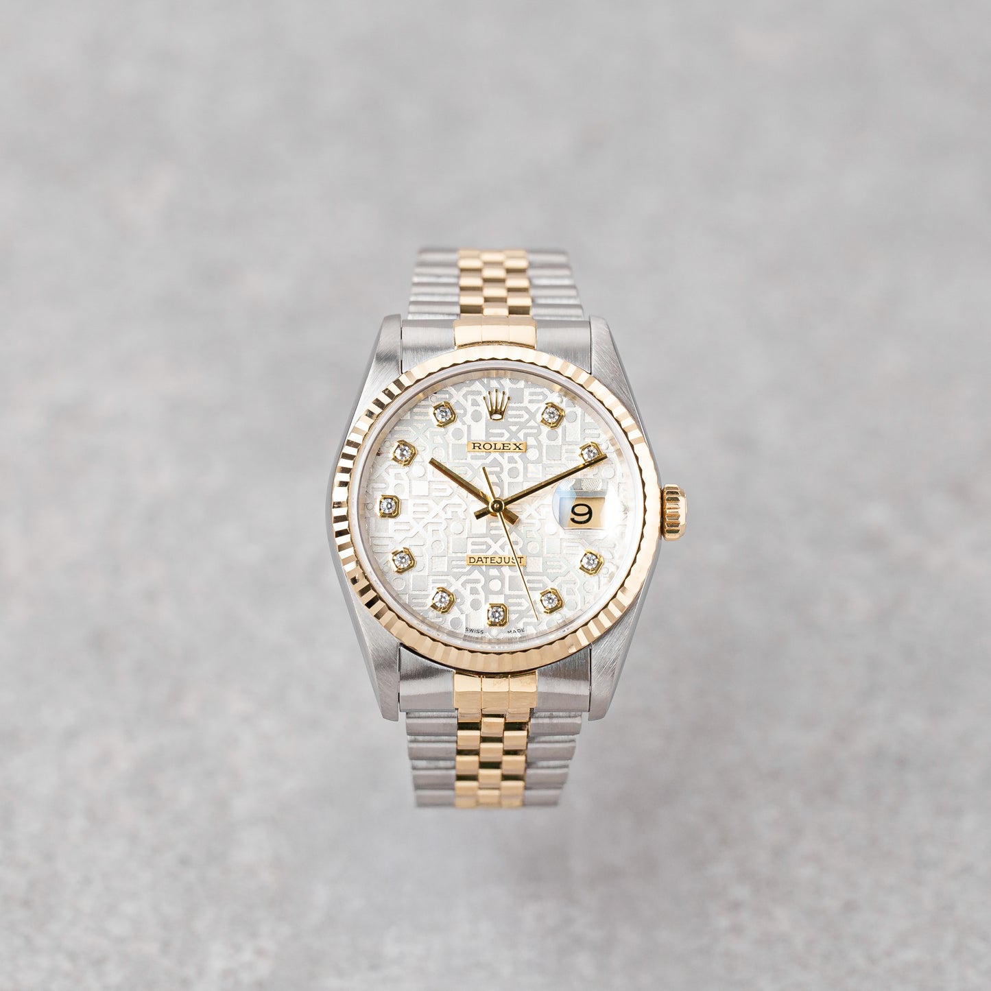 ROLEX DATEJUST 36 SILVER DIAL DIAMONDS REF: 16233 (1997)